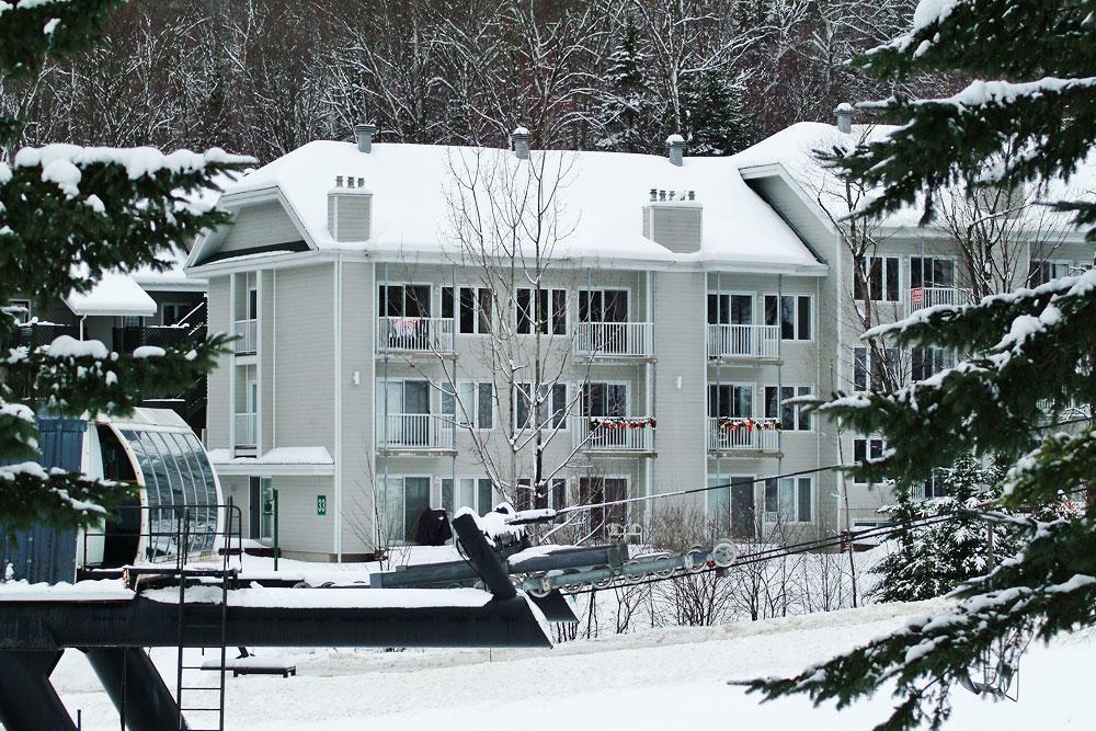 Condo 305 33 Chemin Du Hameau By Les Chalets Alpins Stoneham Exteriér fotografie